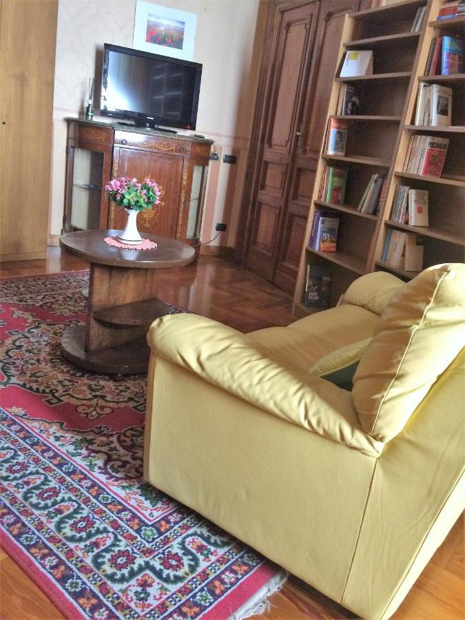 Oscar Apartment Неаполь Екстер'єр фото