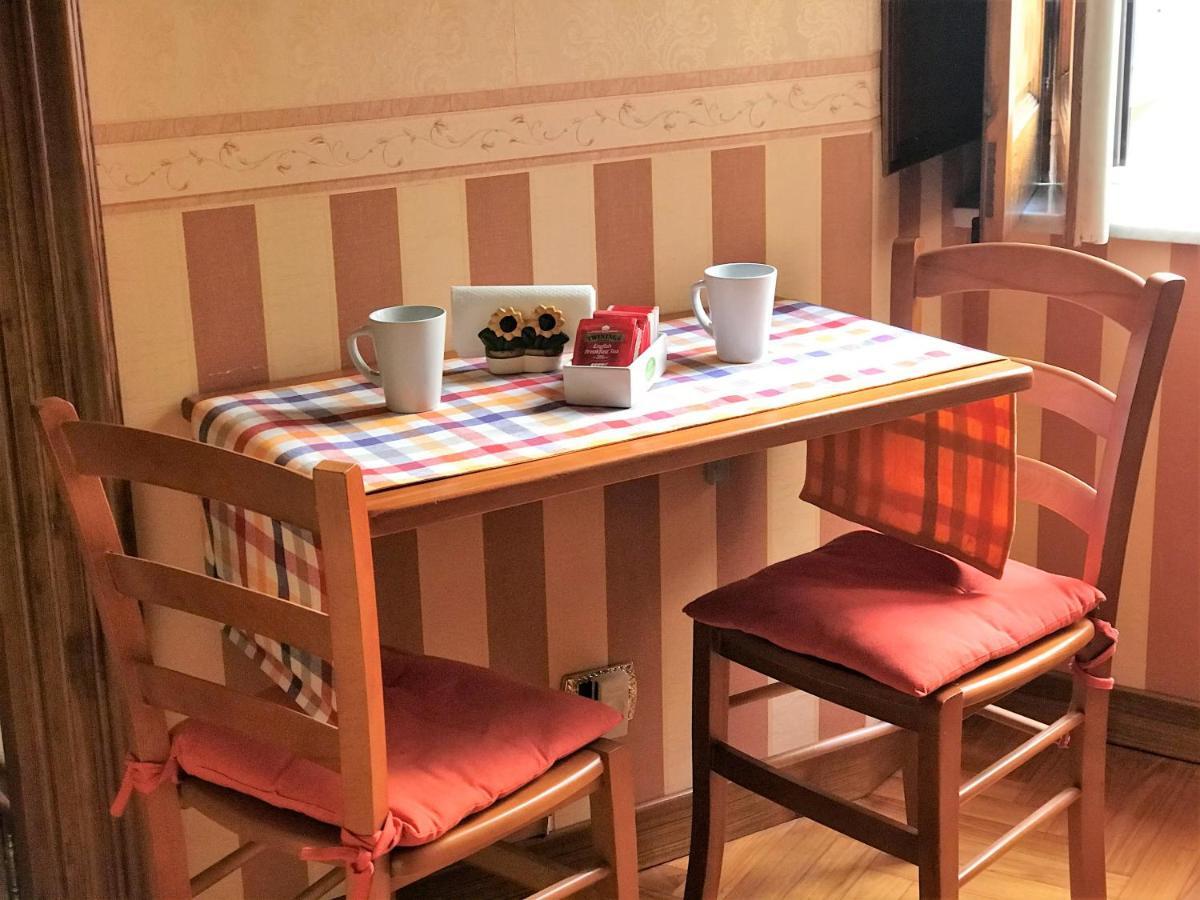 Oscar Apartment Неаполь Екстер'єр фото