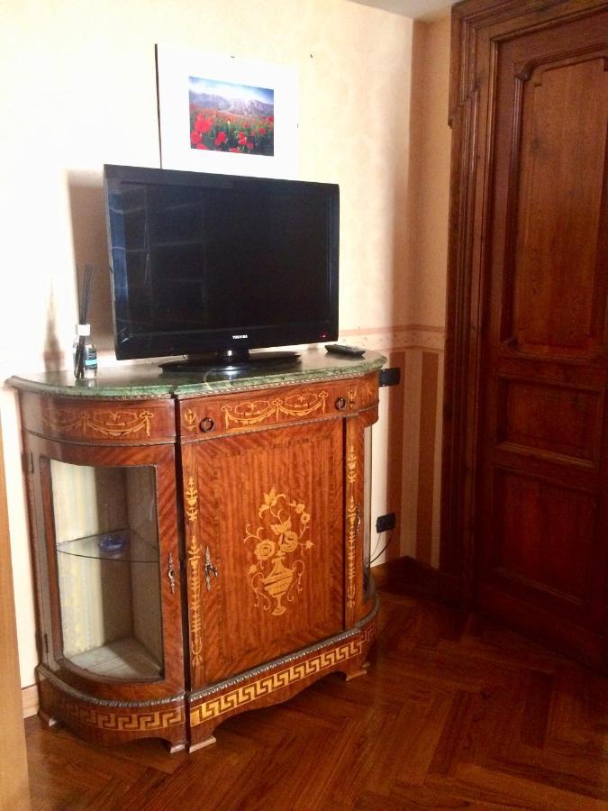 Oscar Apartment Неаполь Екстер'єр фото
